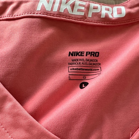 Nike Pro Dri-fit tee - Picture 2 of 3